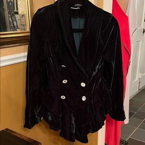 Chic Hunter Green Velvet Double-Breasted Blazer